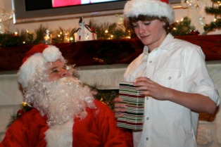 2011-12-24-Christmas-148.jpg